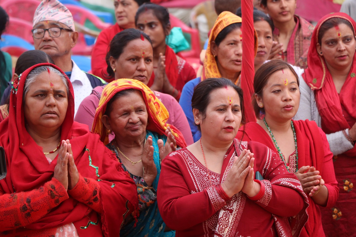 विन्ध्यवासिनी त्रिदेवी मन्दिरमा भक्तजनको भिड, उल्लेख्य दान संकलन 